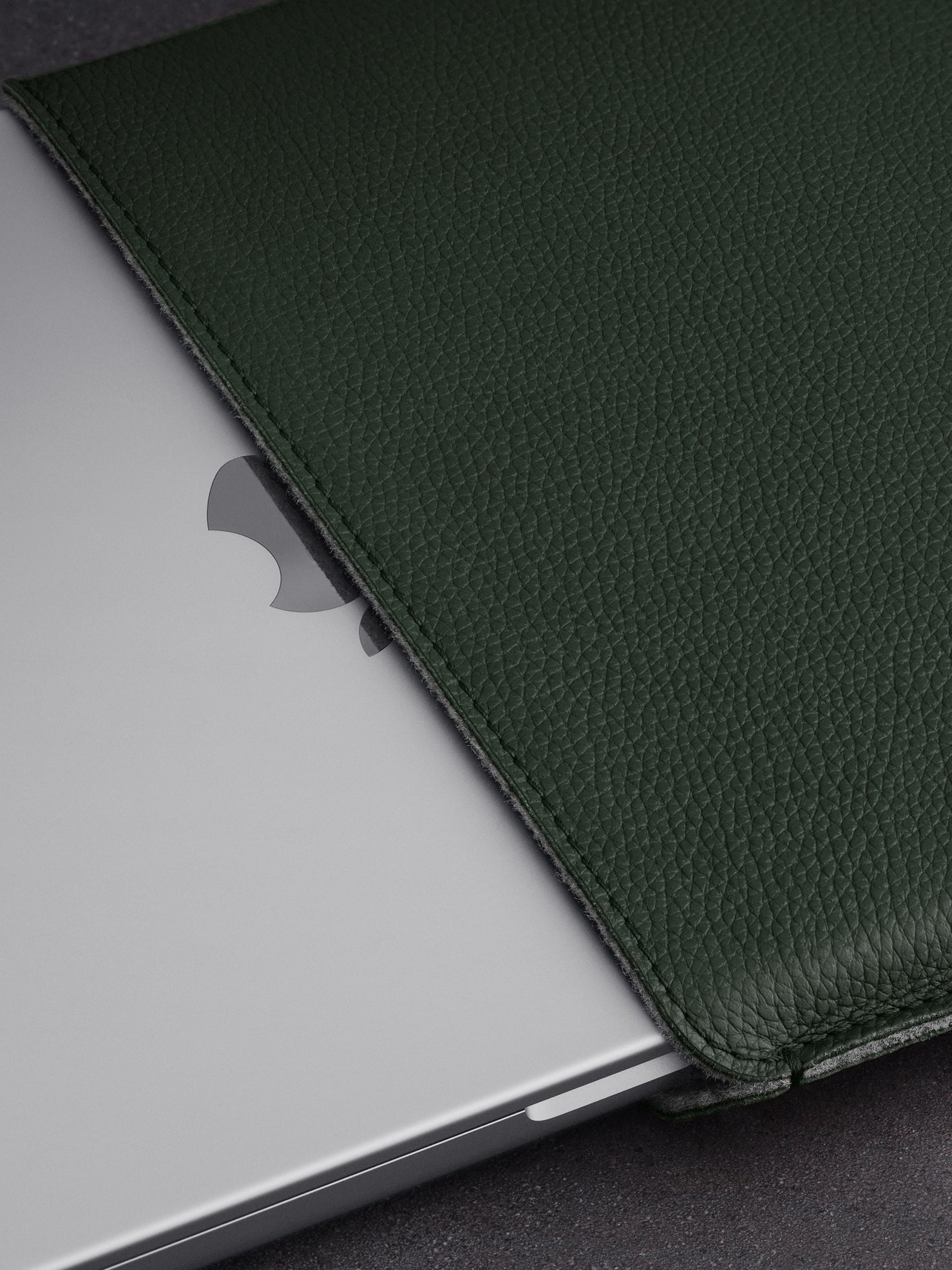 Woolnut Leather Sleeve for 14" MacBook Pro - Green