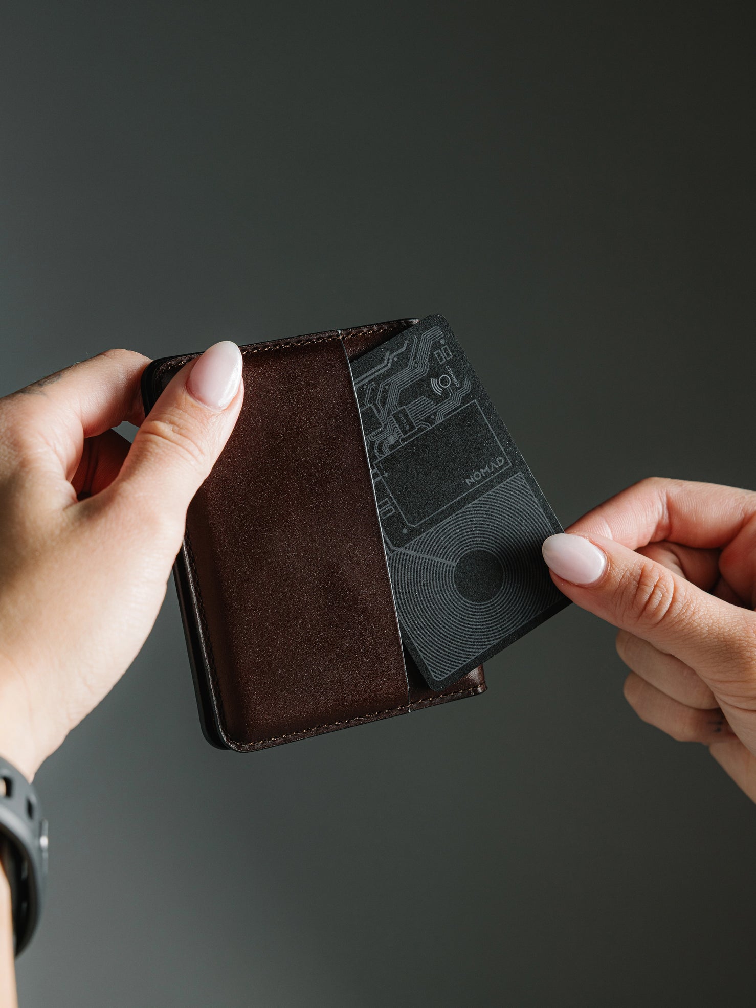 Nomad Tracking Card Air v2 for - Black - Apple (Find My)