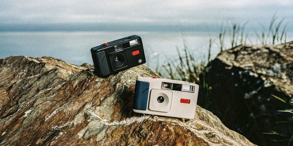 Long Weekend 35mm Film Camera - Moss Green